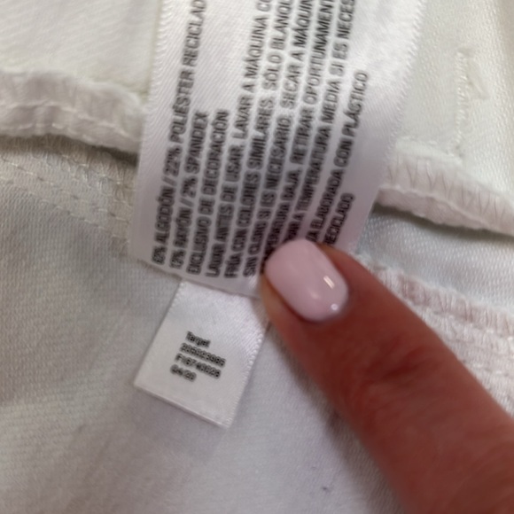 Cat & Jack Girls White Jean Jacket- size medium (7/8) - Picture 9 of 9